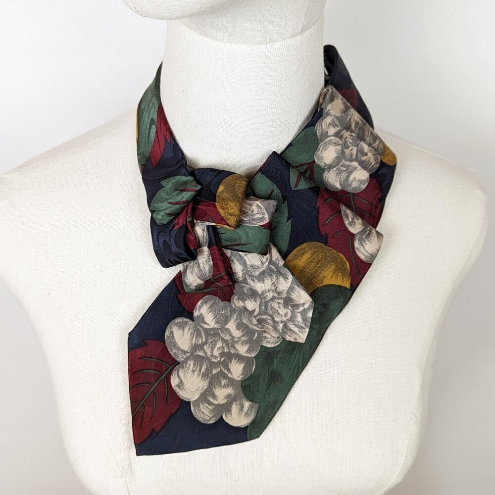 BNWT Ogsplosh Women's Fall Ascot Scarf Size Medium - Picture 4 of 7